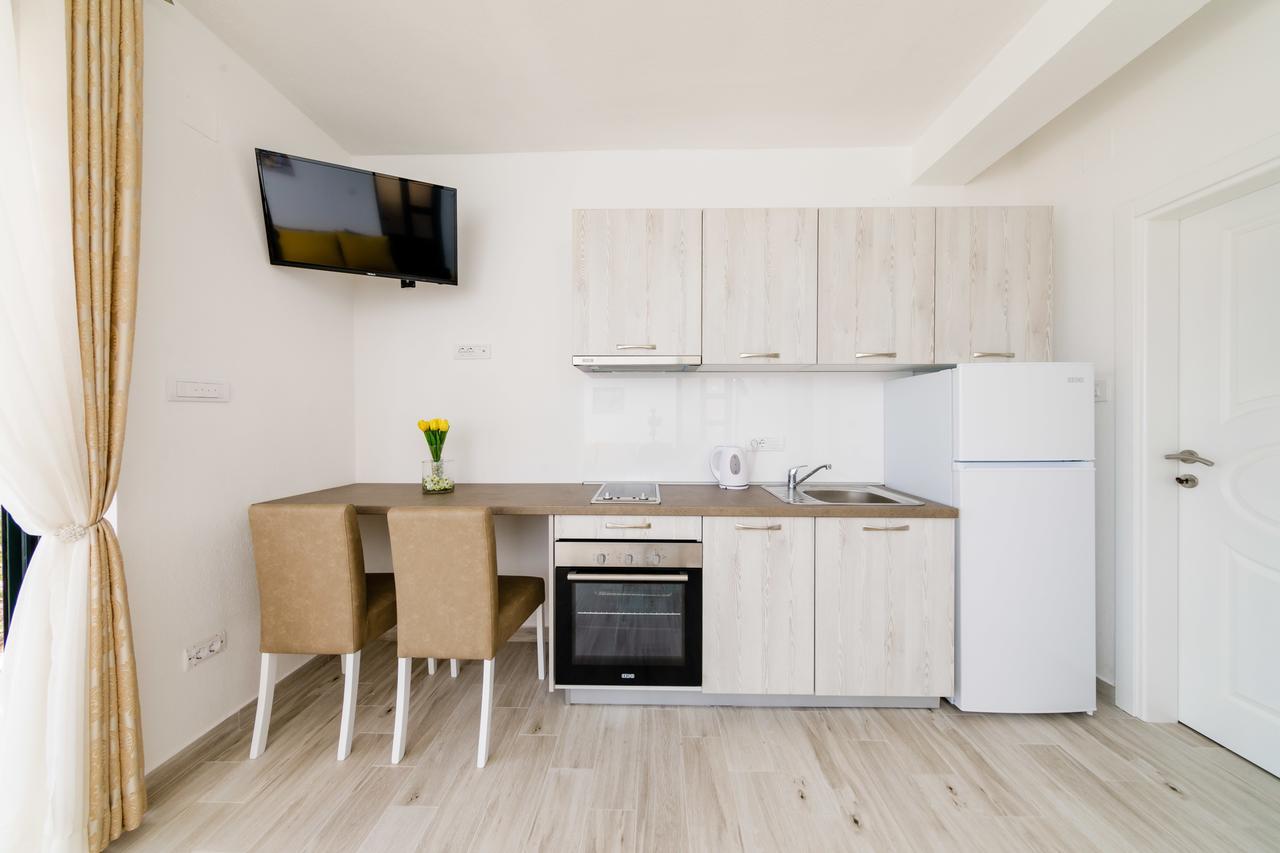 Apartmani Mia Teodo Esterno foto